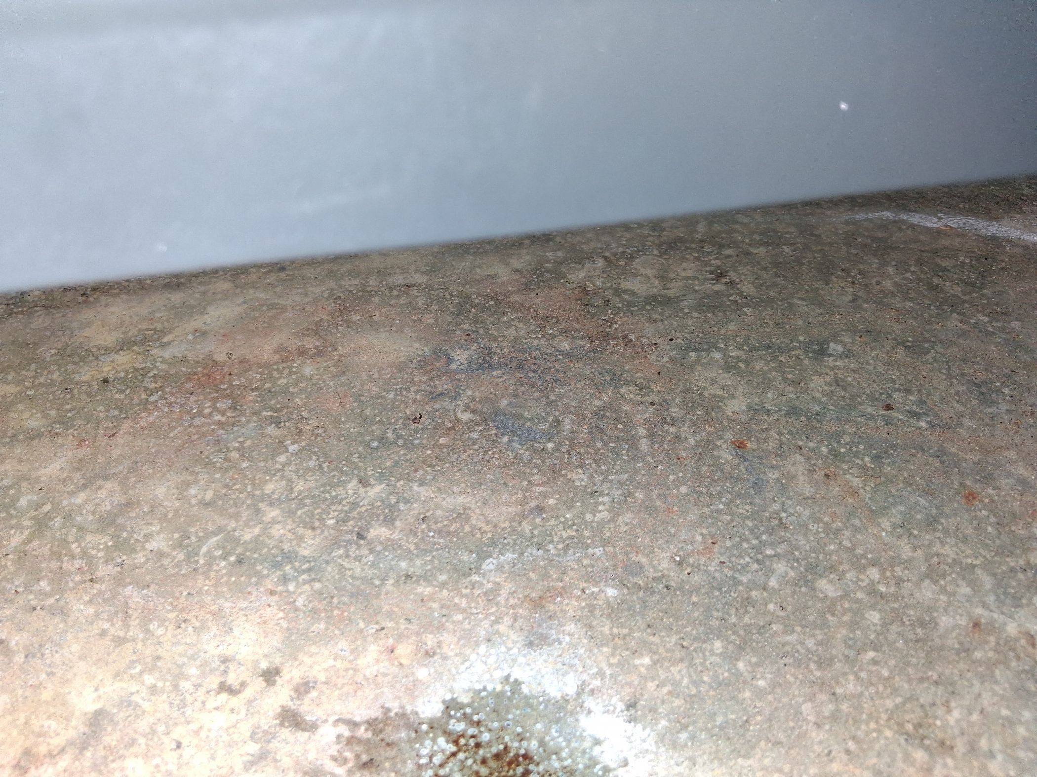 Condenser coil cleaning and system diagnostic